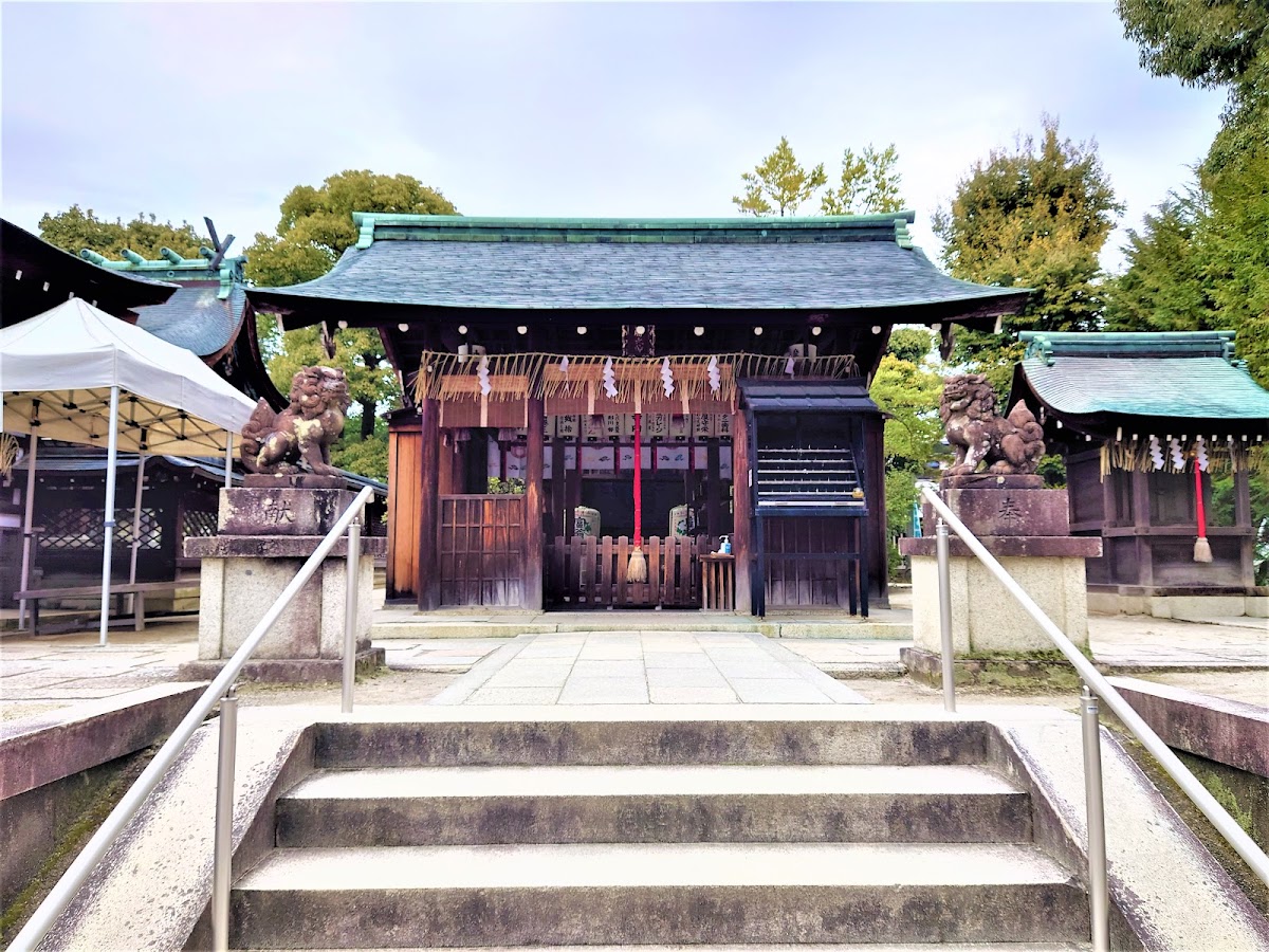六勝神社（敷地神社摂社)