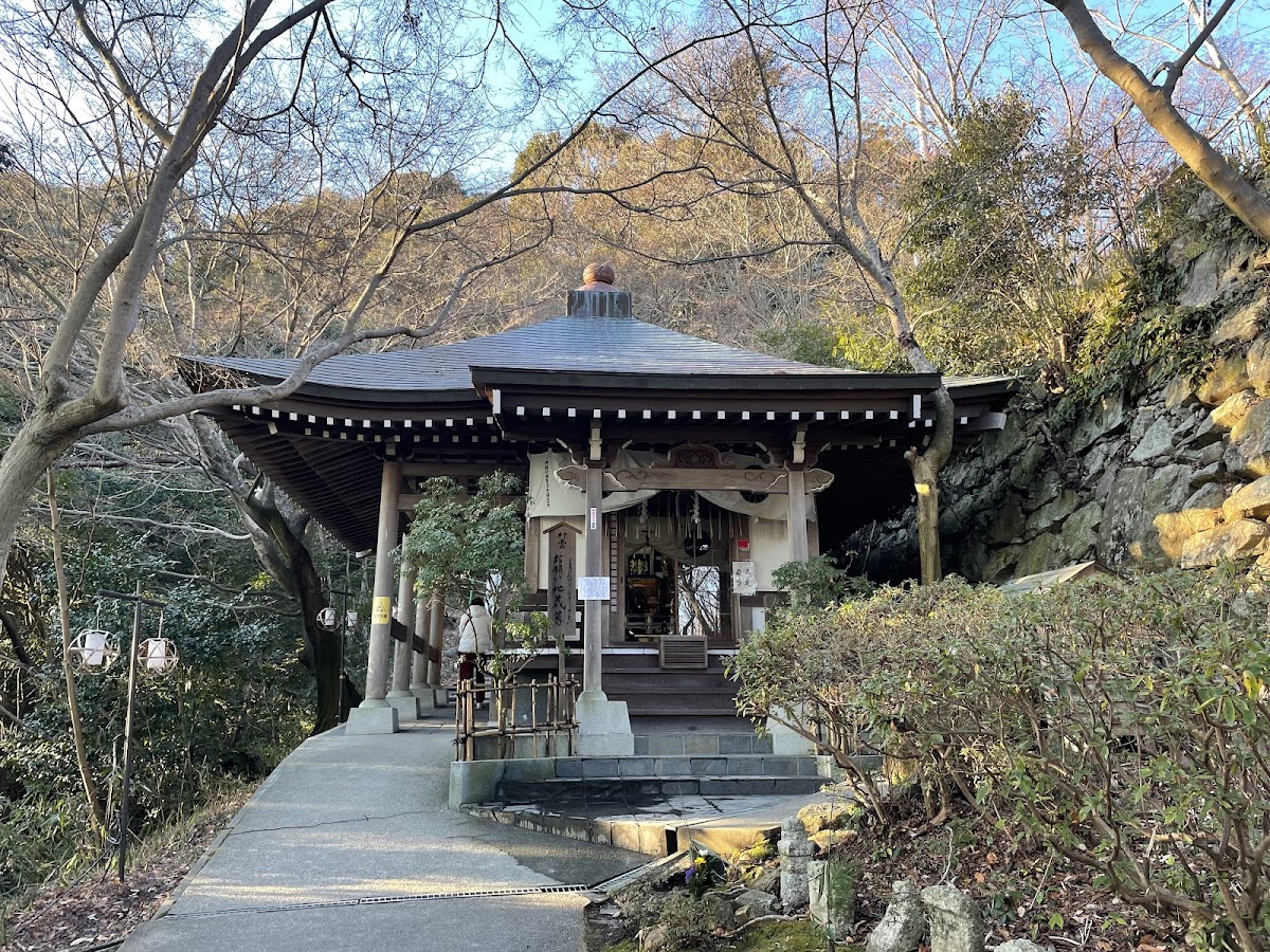 瑞龍寺