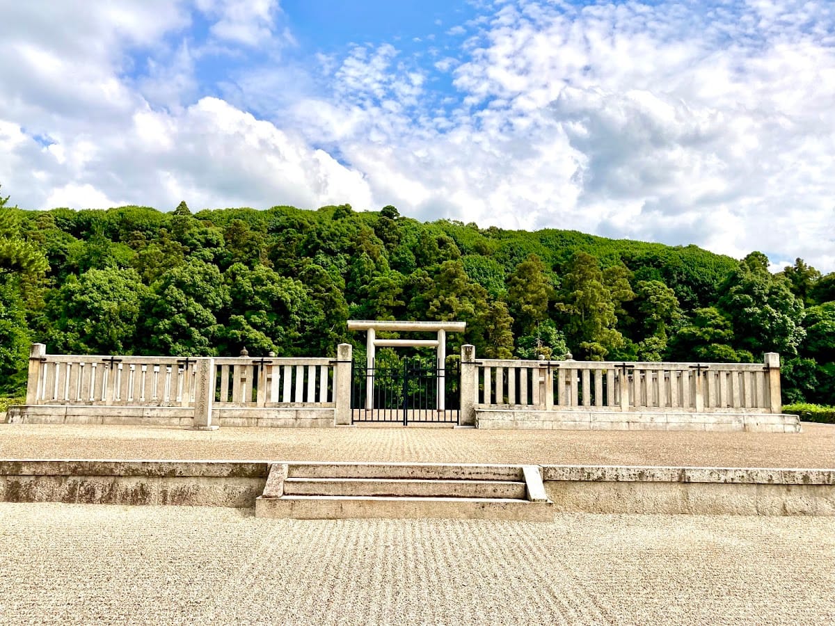 Ojin Emperor Mausoleum