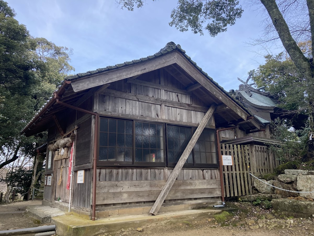 Katsuhi Takamori Shrine
