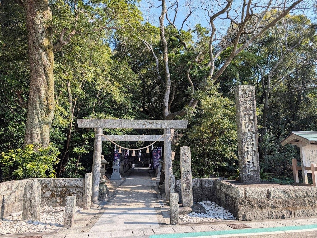 Hanagura Jinja