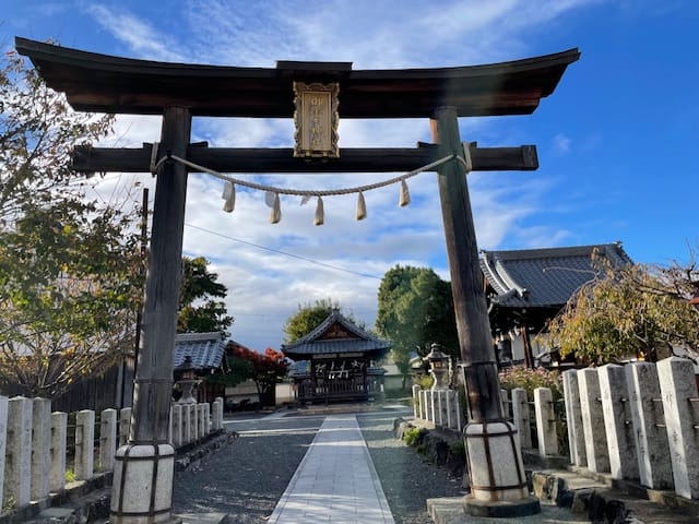 Shimokatsuragoryou Shrine