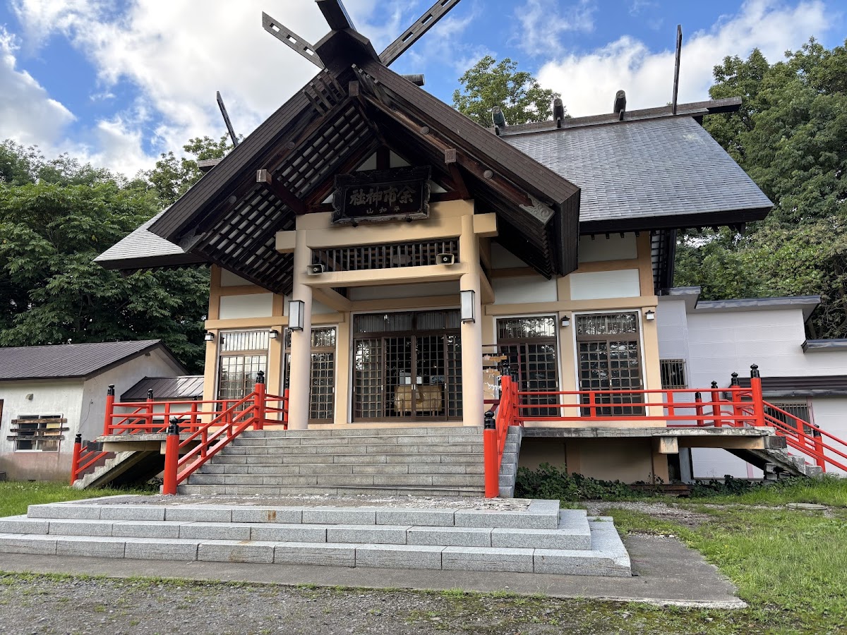 余市神社