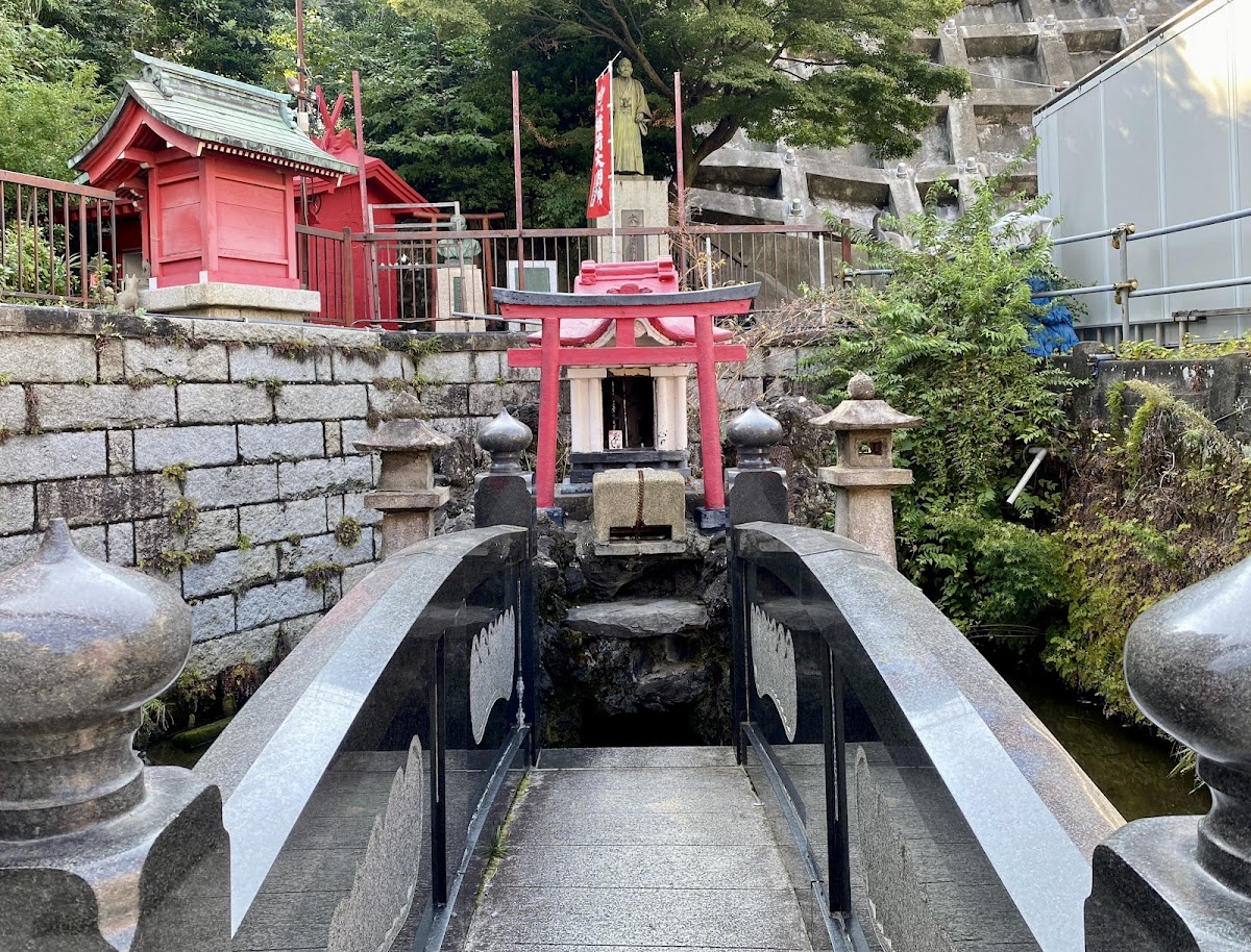 福満弁財天(延命院境内社)