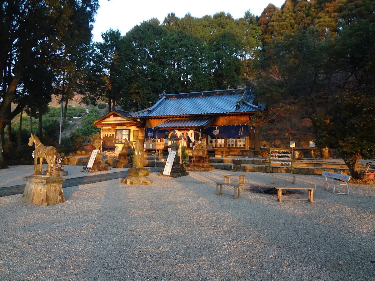 男女神社