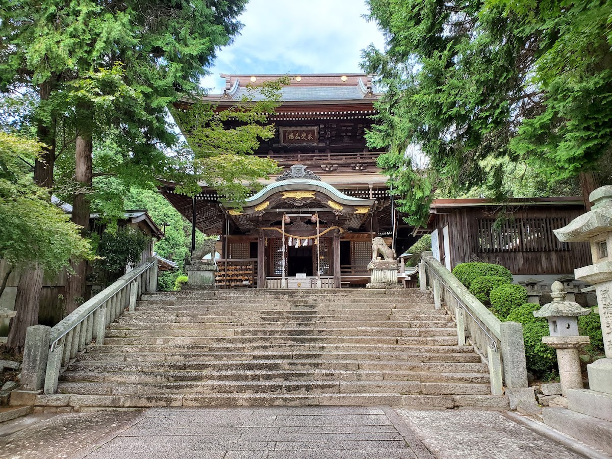 花岡八幡宮