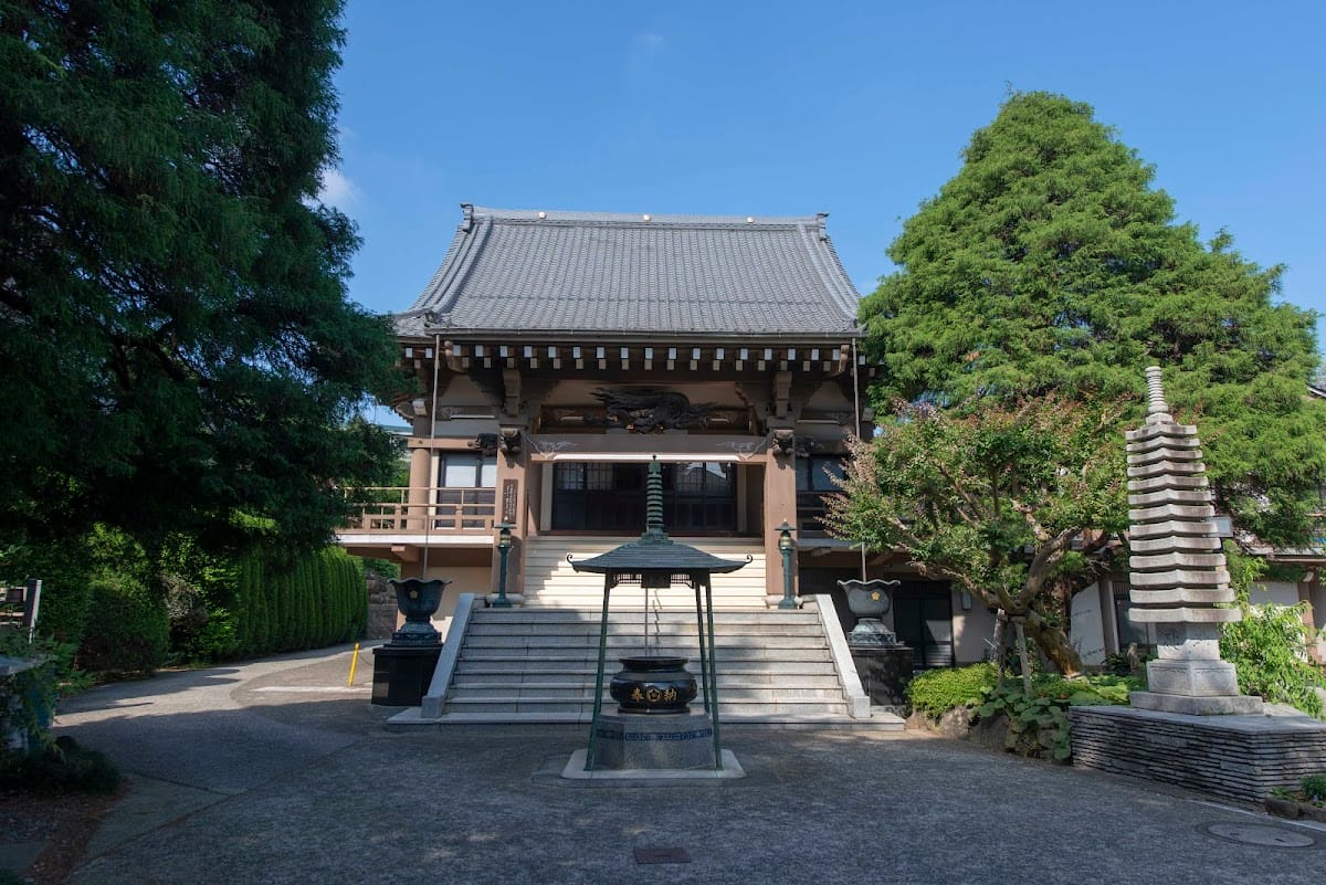 Hachiman-yama Kannon-ji Jinja