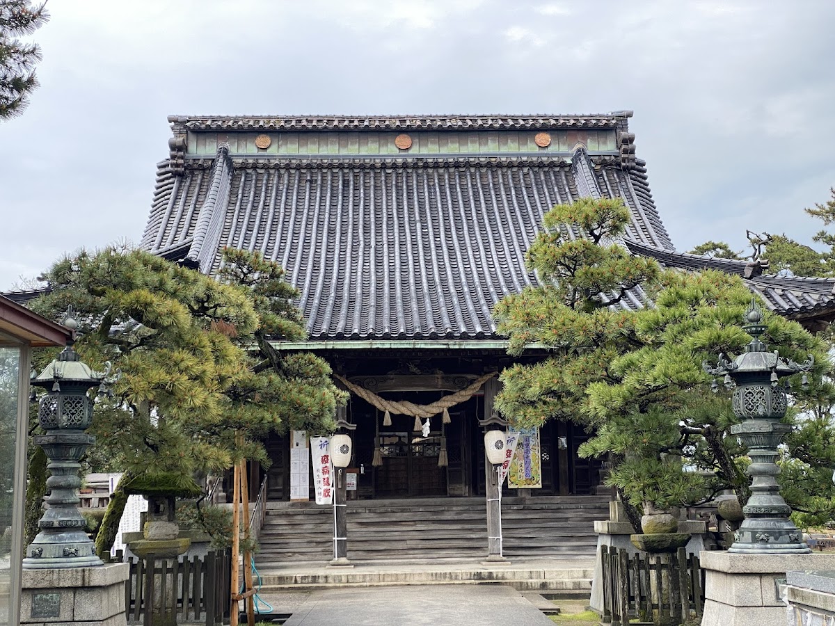 新湊神社
