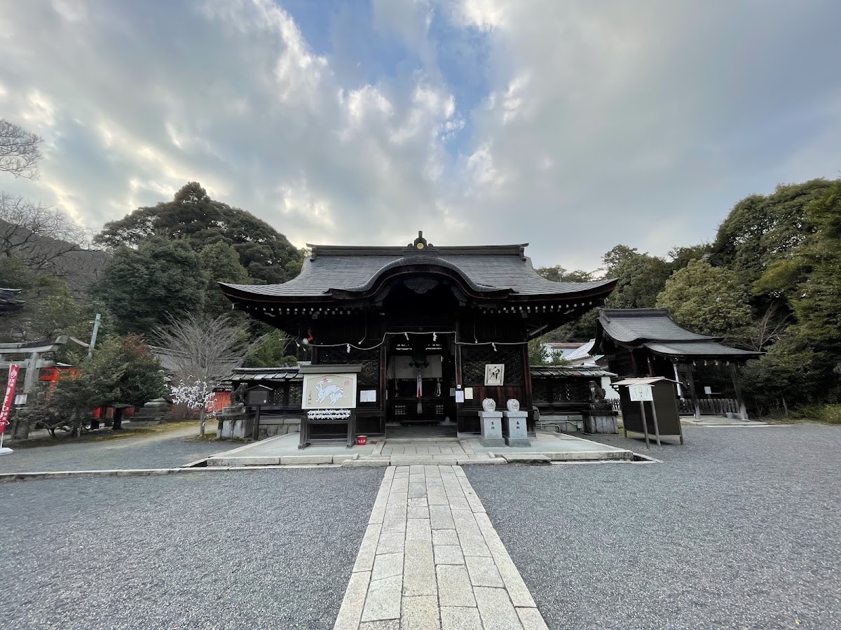 三尾神社