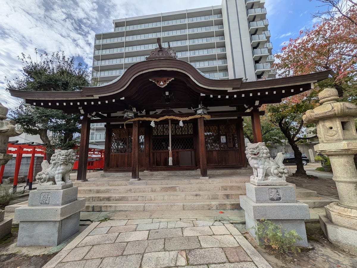 hachi miya jinja