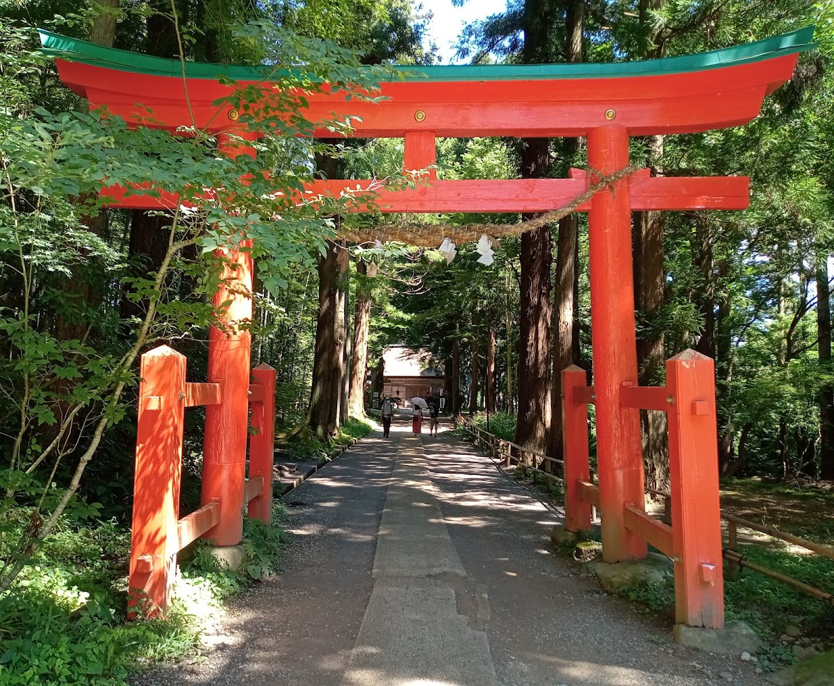 白山神社