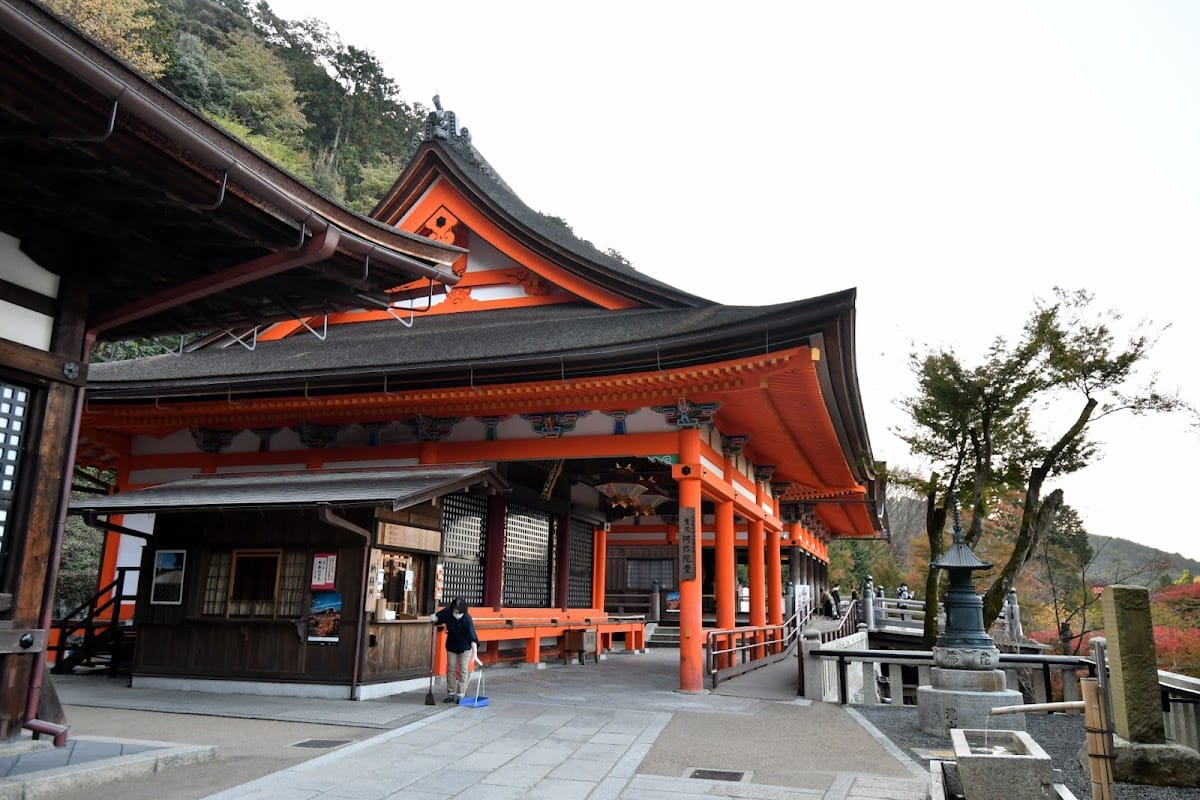 Kiyomizudera Amidado