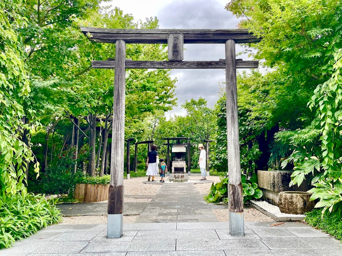 tetsudou jinja