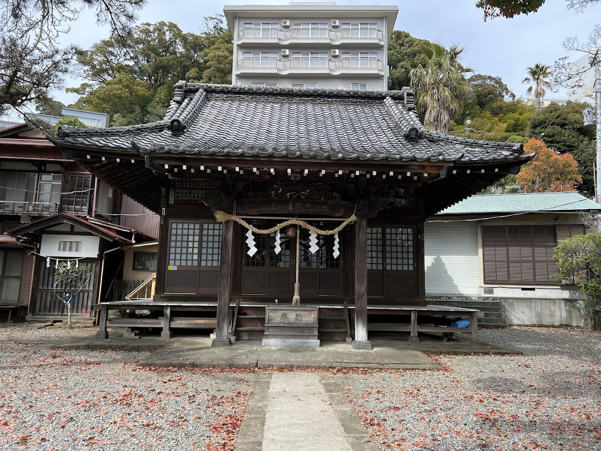 湯前神社