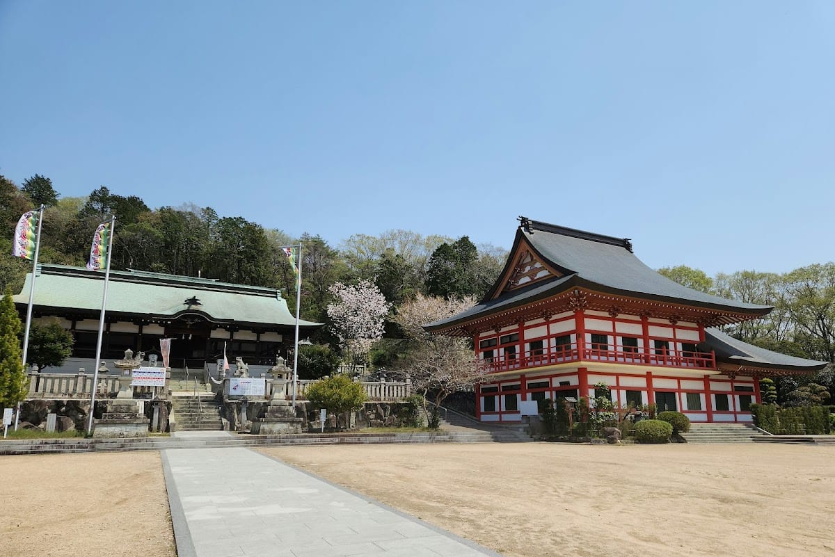 Susa Yakujin Hachimangu