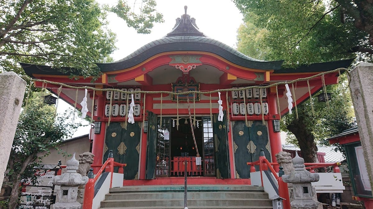 Gadō Hachiman Shrine