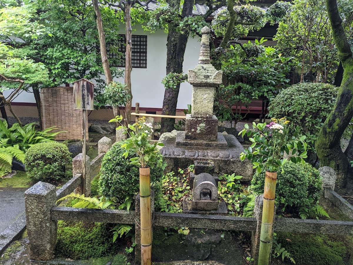 義仲寺