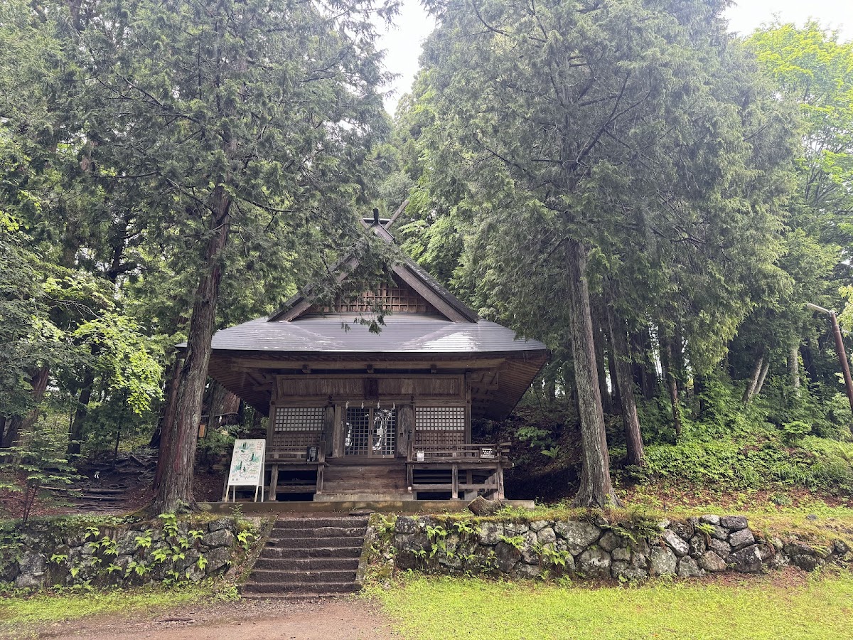 戸隠神社火之御子社