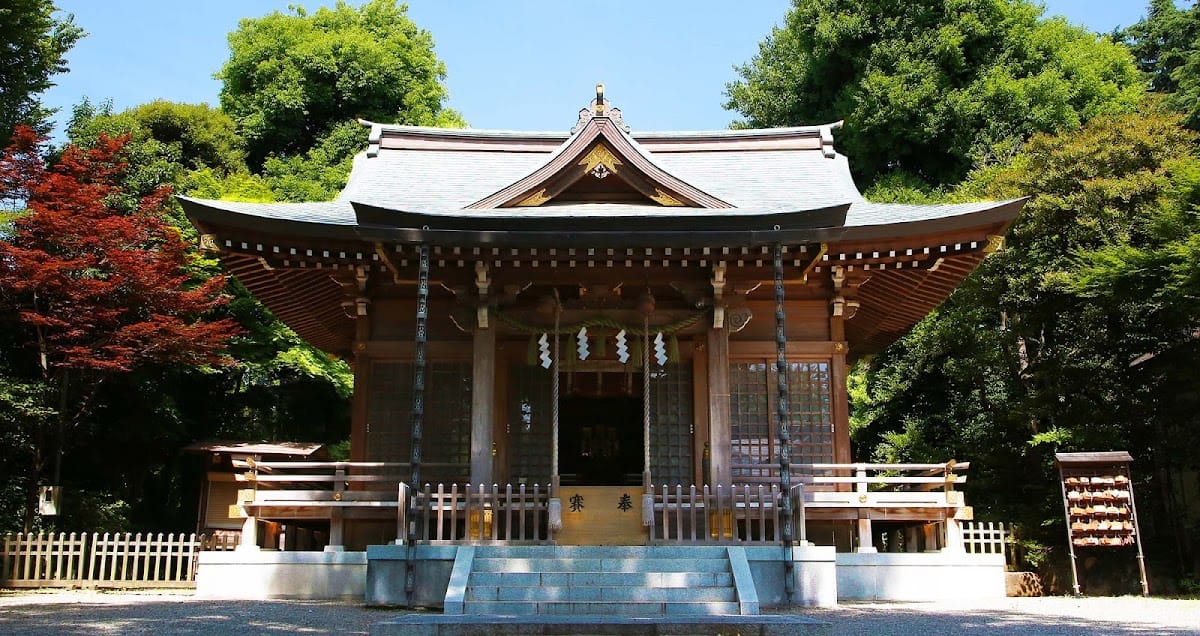 Aoi Jinja