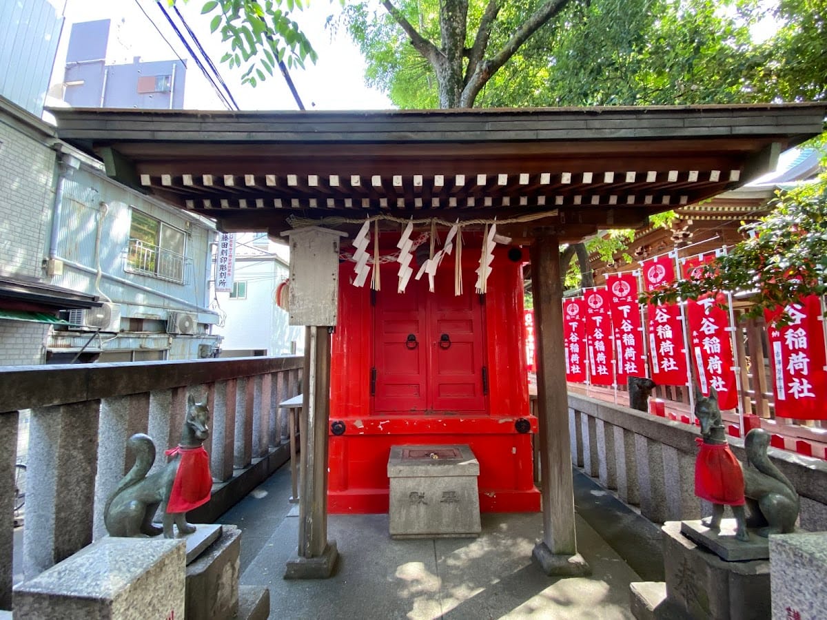 Takashisakae Inari Shrine (Shitayajinjakeidai Shrine)
