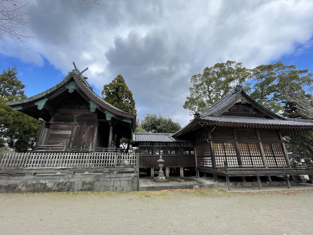 賀来神社