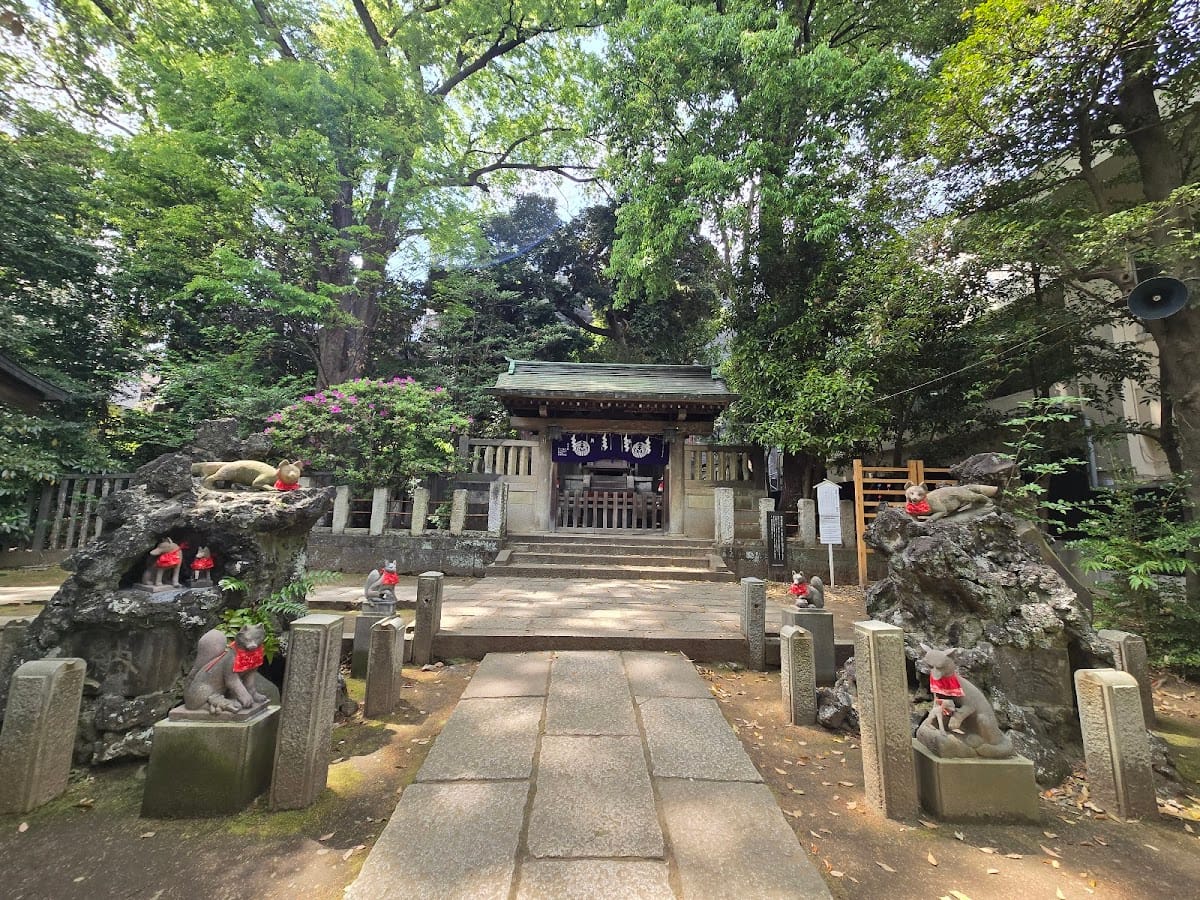 Komagome Inari Shrine