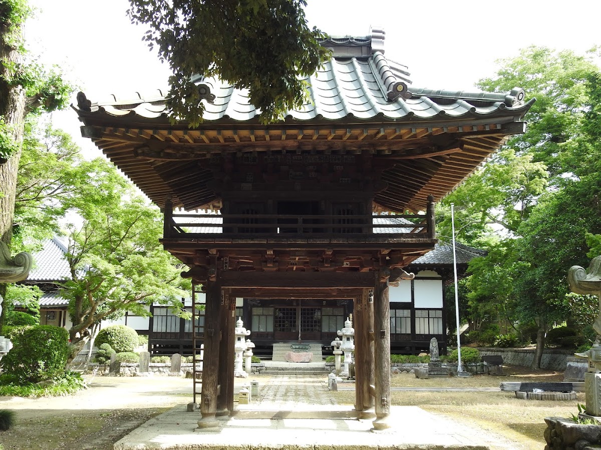 妙法寺(金色不動尊)