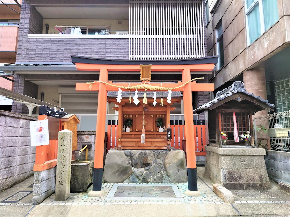 花咲稲荷神社