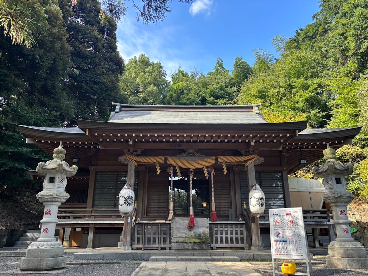 Naka Hikawa Jinja