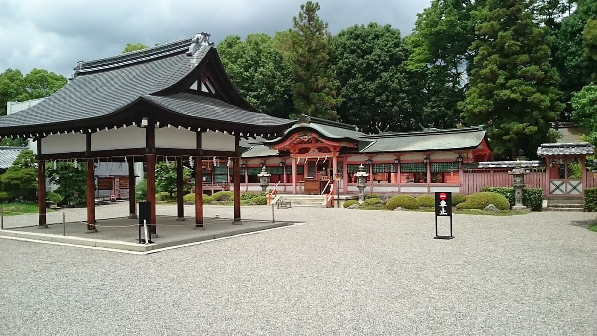 西院春日神社 2
