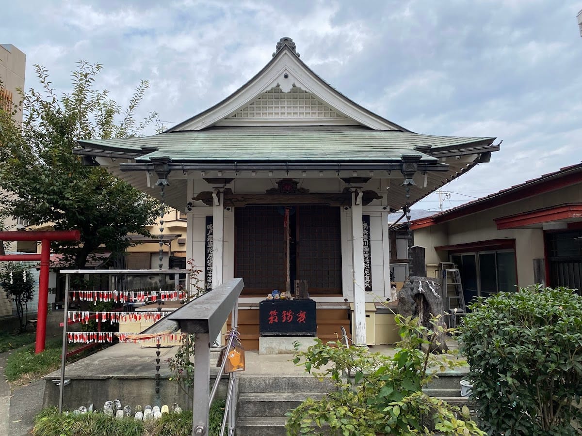 Toyokawainaritachikawabunreitokoro