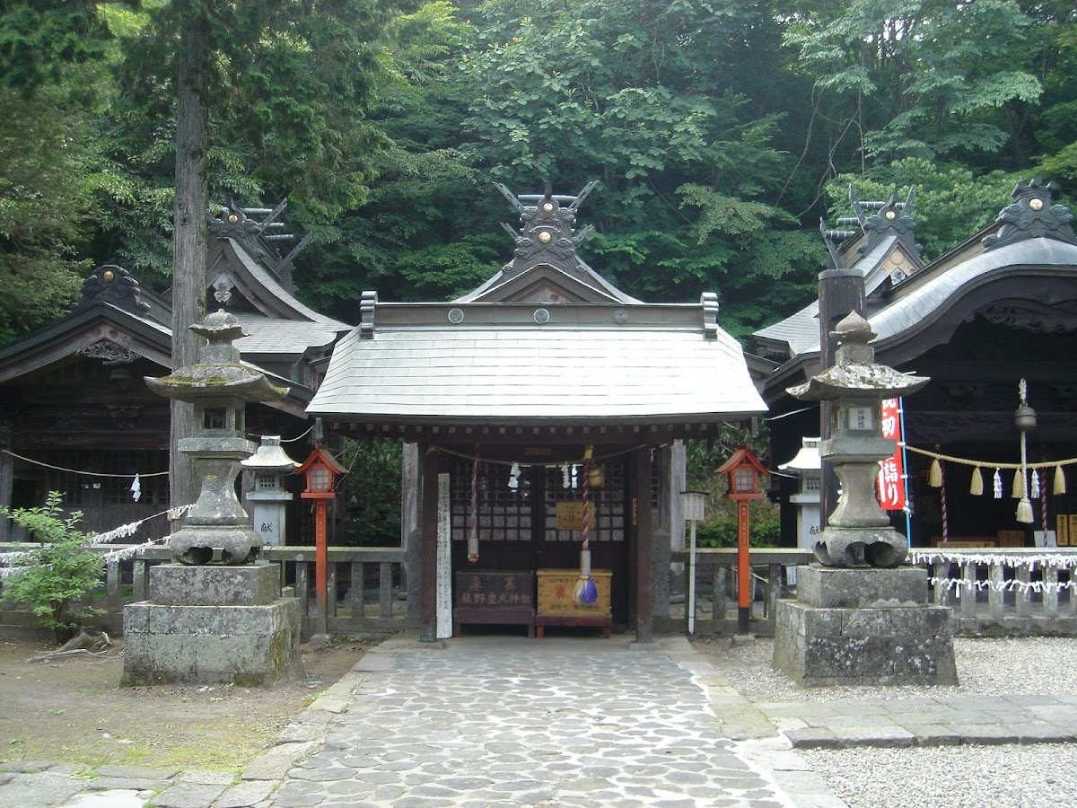 碓氷峠熊野神社