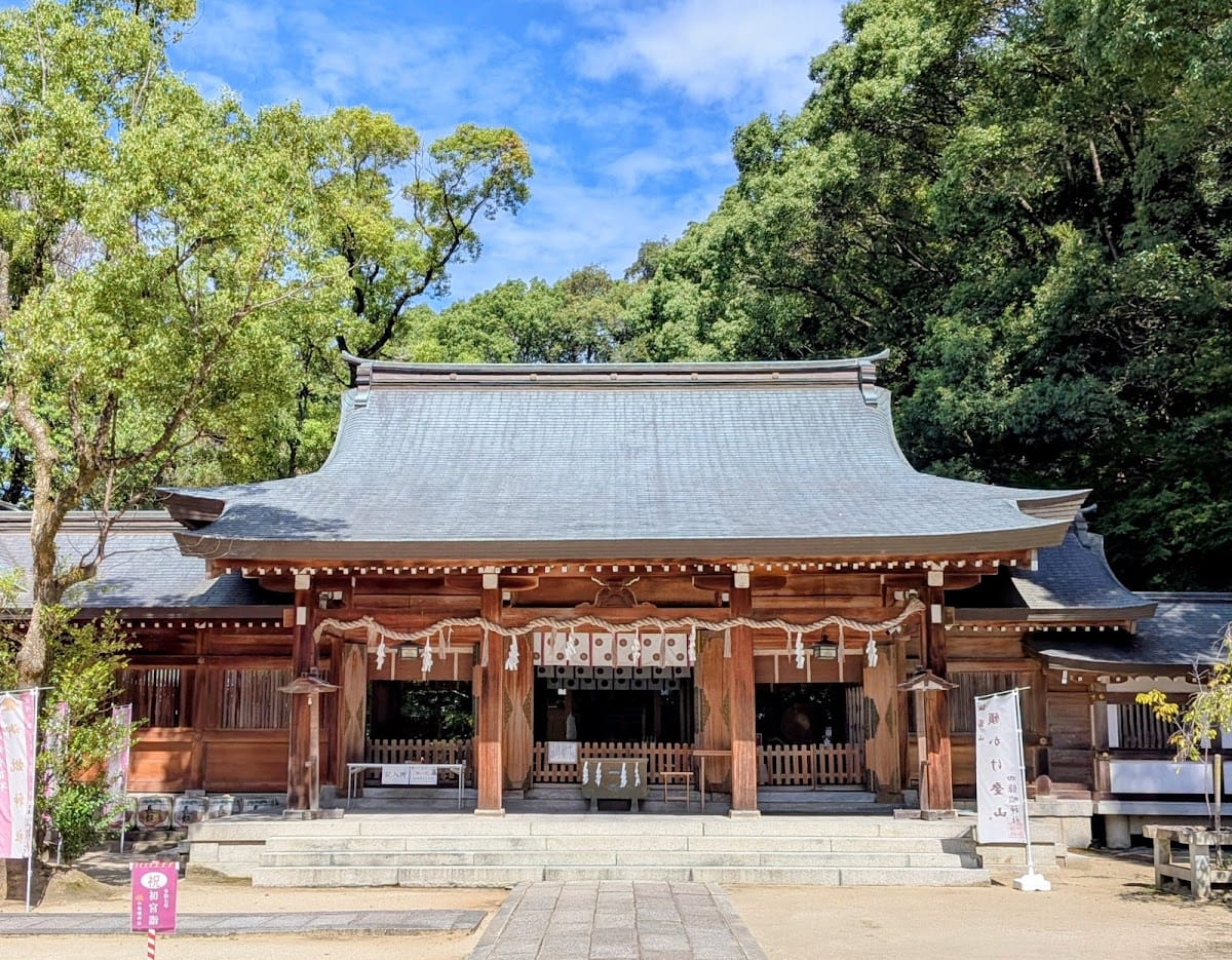 Shijo Nawate Shrine