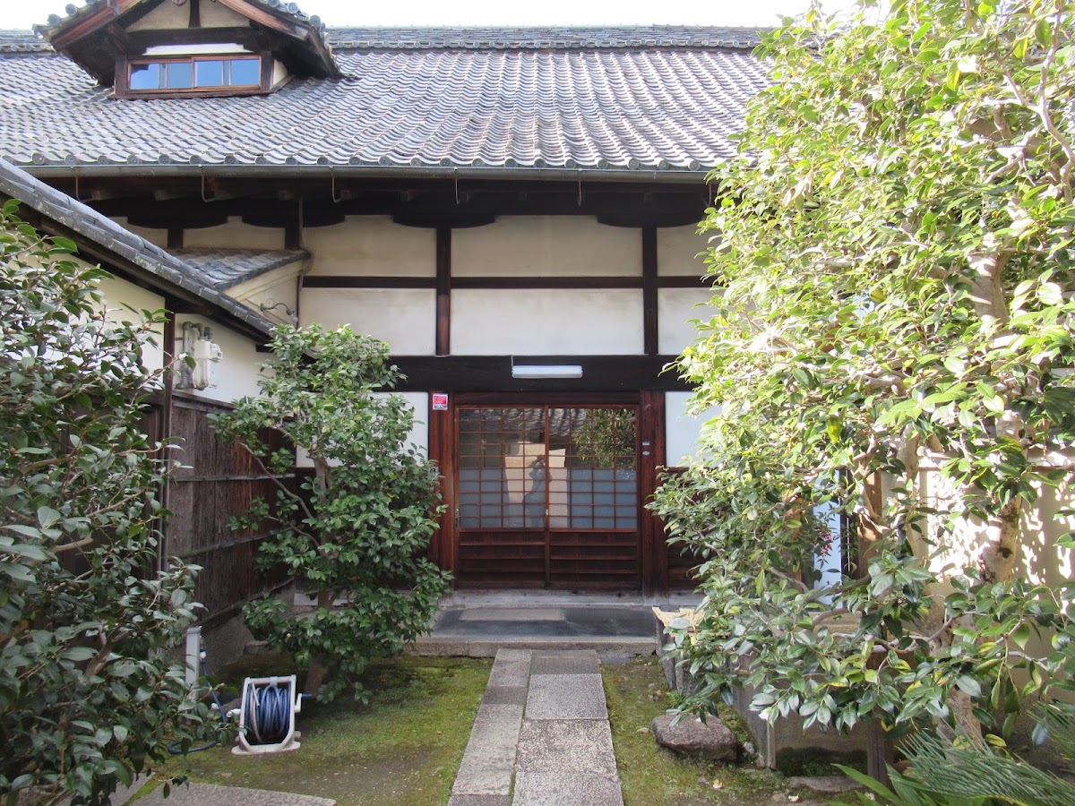 西方尼寺
