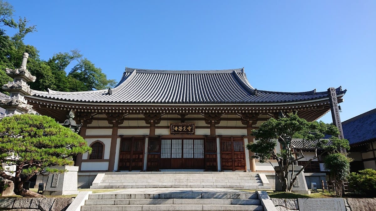 Takarahikari-ji (Kanodaibutsu)