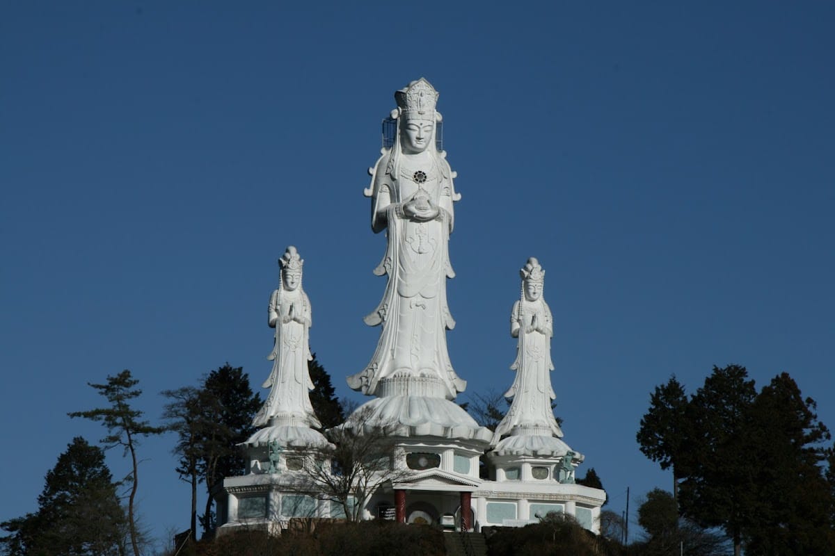 Torii Kannon