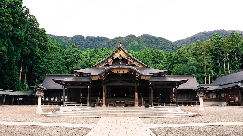 Yahiko Jinja