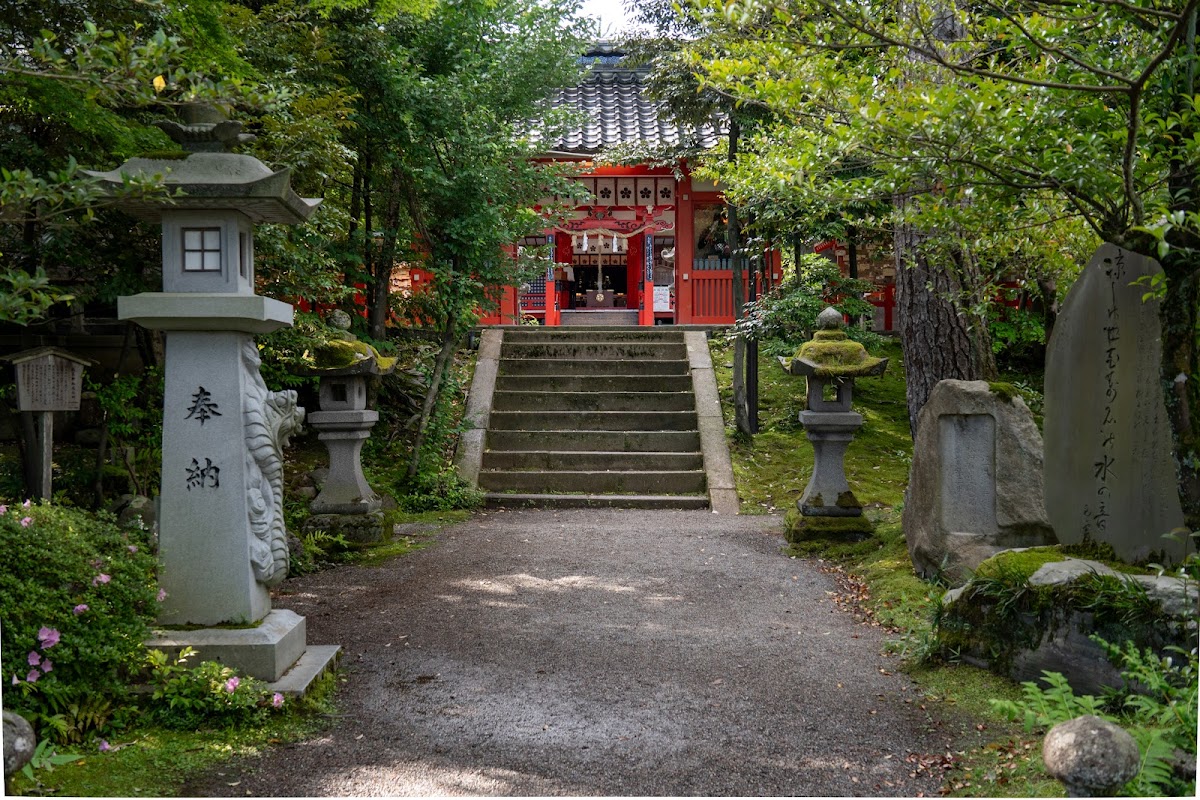 Kanazawa Jinja