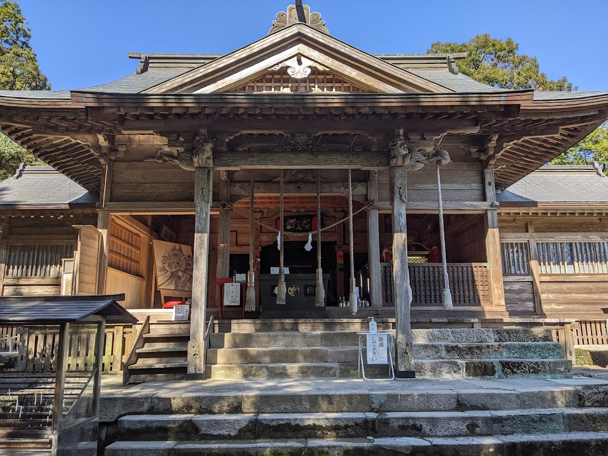Higashikirishima Jinja