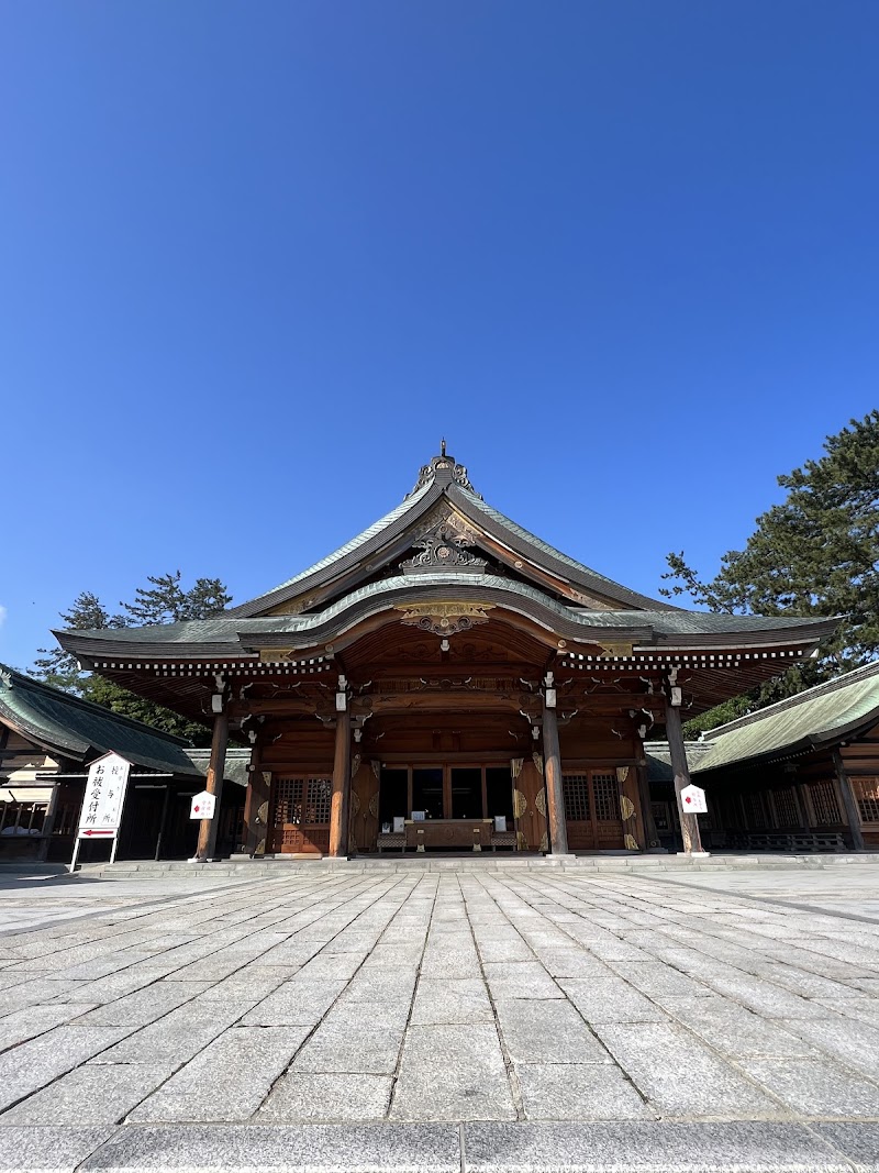 Niigata-ken Gokoku Jinja