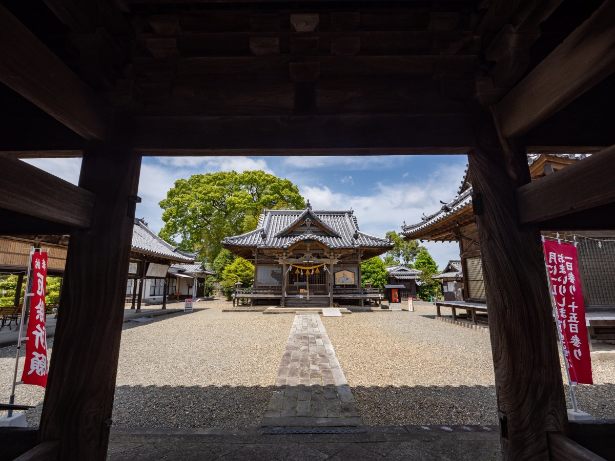 日出若宮八幡神社 1