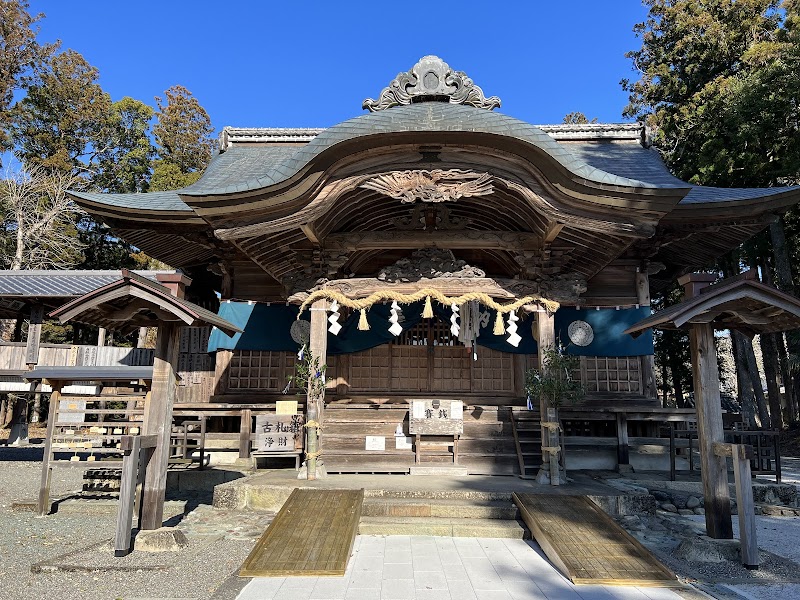 Okawakamimiraku Jinja