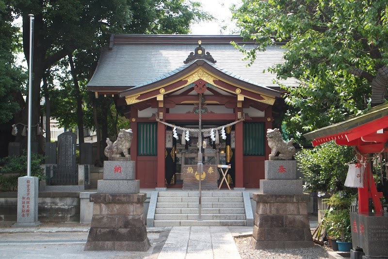 Onnazuka Jinja