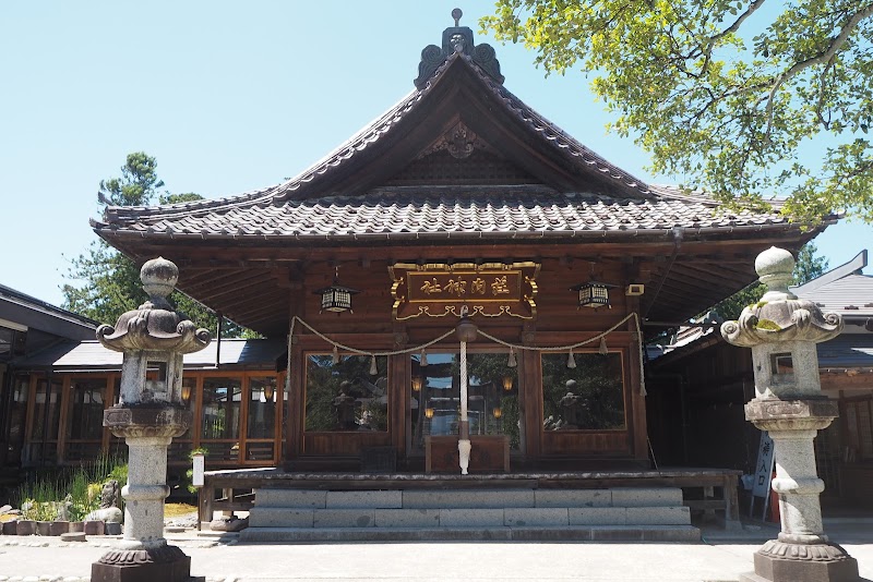 Shonai Inari Jinja