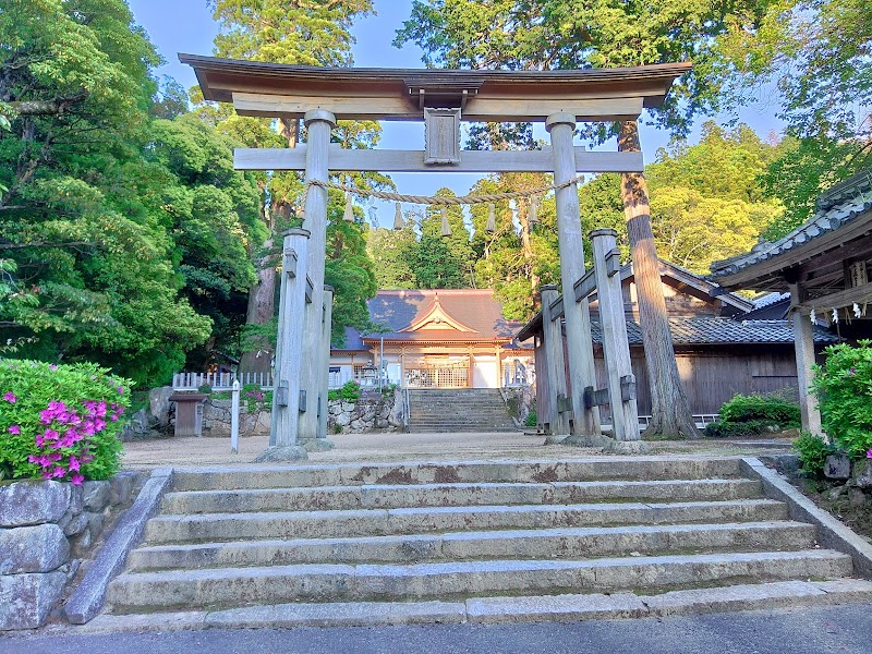 Yami Jinja