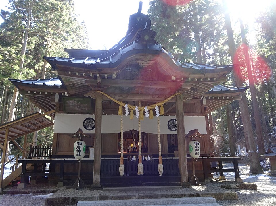 御岩神社 1