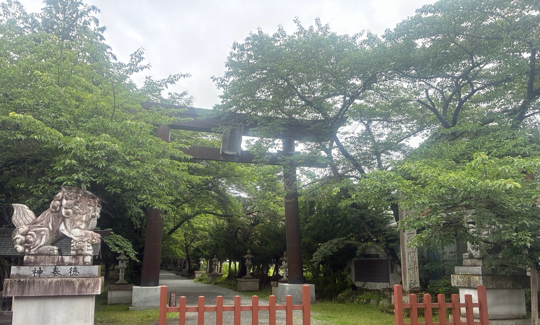 冨士御室浅間神社 2