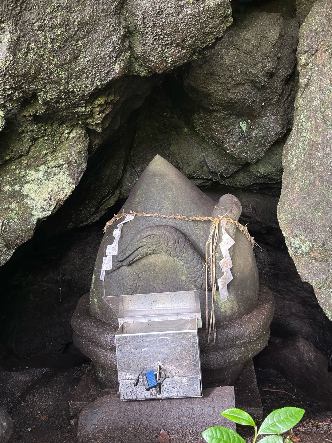 蛇石神社 2